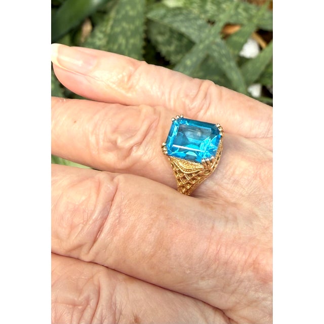 Blue Blue Topaz 14k Yellow Gold Ring For Sale - Image 8 of 9