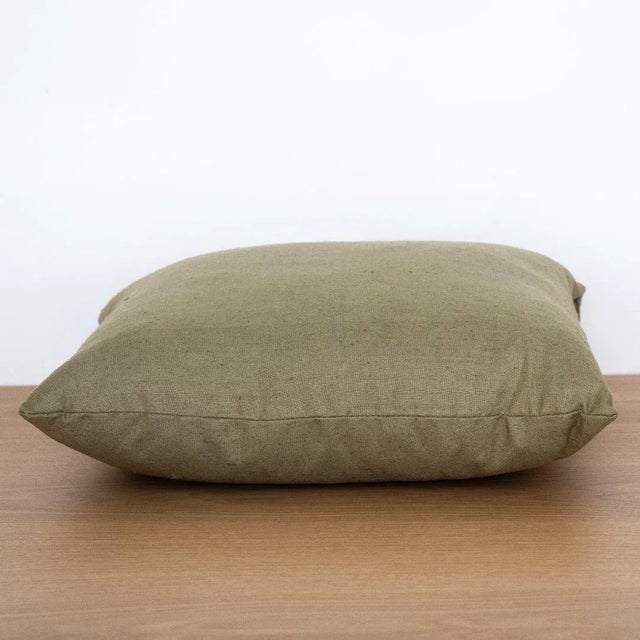 Square linen pillow with zipper closure. Measures 16" square. Made by Panoplie in Los Angeles. Includes insert.
