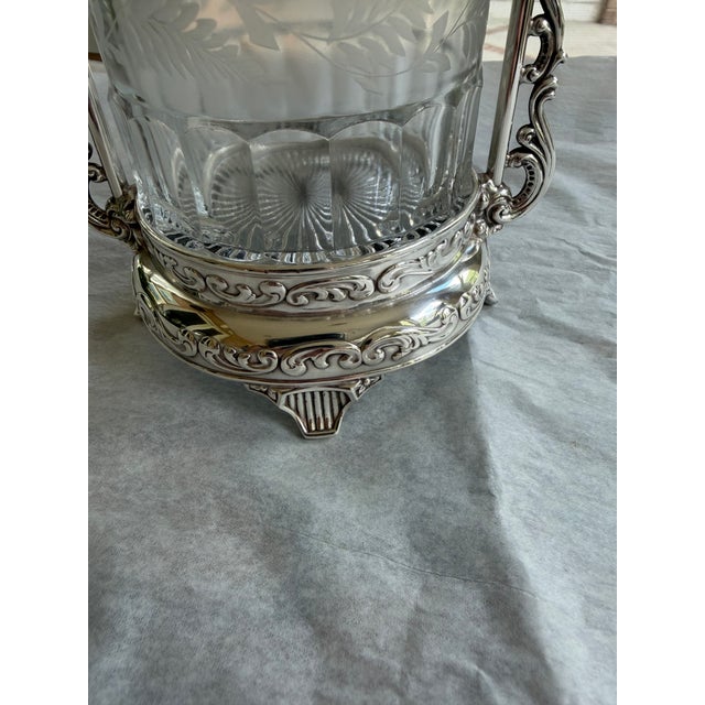 Wilcox Silver Plate Co. Late 19th Century Victorian WSP Co. Silverplate Pickle Castor With Frosted Etched Glass Liner & Lid For Sale - Image 4 of 8