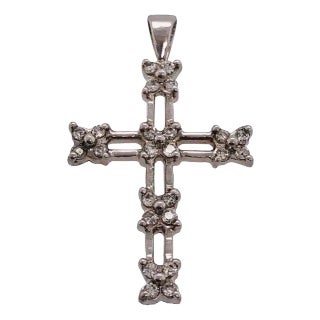 14 Karat White Gold Cross Pendant With Diamonds 0.25 Total Diamond Weight For Sale