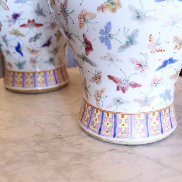 Late 19th Century Pair of Large Chinese Thousand Butterfly Pattern Polychrome Vases For Sale - Image 5 of 12