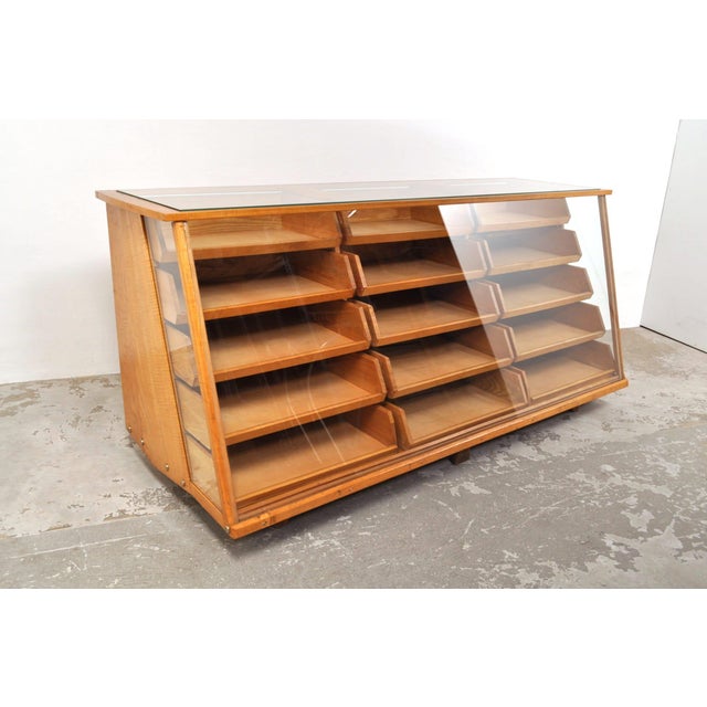 1930s Art Deco Shop Display Cabinet in Oak, 1930s For Sale - Image 5 of 18