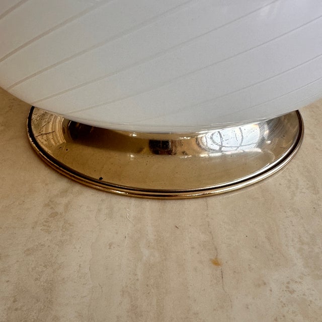 White Swirl Murano Glass Table Lamp with Brass Bases, 1970s For Sale - Image 14 of 18