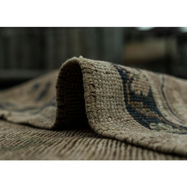 Textile Turkish Vintage Rug 4'11" x 8'4" #20707 For Sale - Image 7 of 8