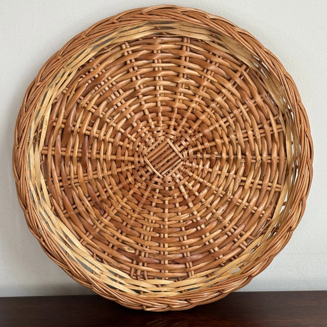 Mid-20th Century European Style Wicker Basket Tray For Sale - Image 9 of 9