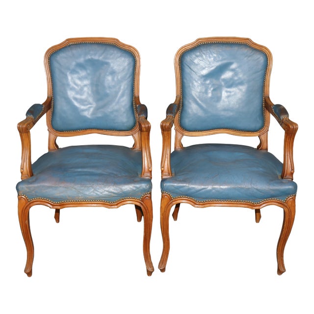 French Louis XV Style Walnut and Leather Set of 10 Dining Chairs C. 1940s For Sale