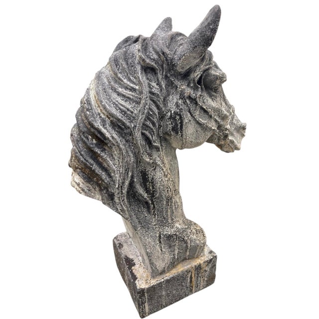 Traditional Antique Vintage Cast Iron Horse Head Bust Sculpture – Heavy Equestrian Garden & Entryway Statue For Sale - Image 3 of 12
