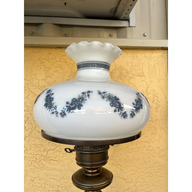 Mid 20th Century Glass Shade Lamp For Sale - Image 4 of 10