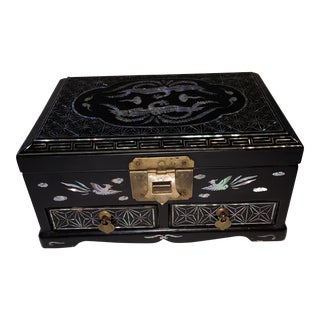 Vintage Korean Jewelry Box - Black Lacquer With Mother of Pearl Inlay For Sale