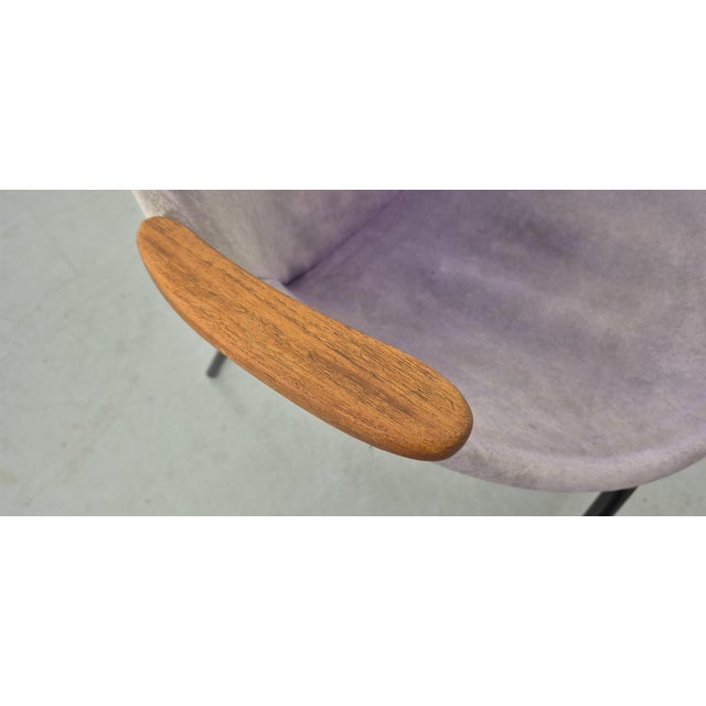Sueded Purple Balloon Chair by Hans Olsen for Lea Furniture, Denmark, 1950s For Sale - Image 12 of 13