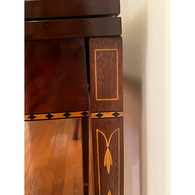 Henkel Harris Federal Style Mahogany Inlaid Flip Top Game Table For Sale - Image 10 of 12