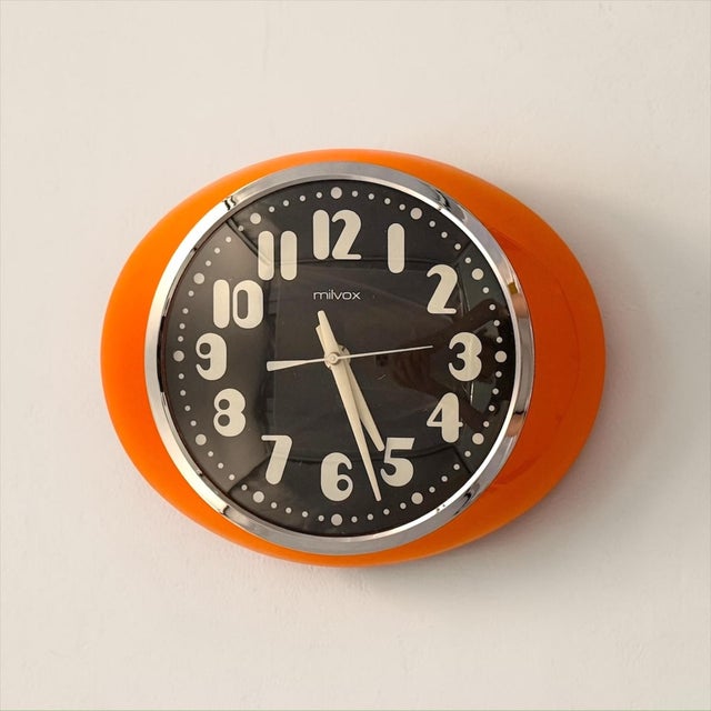 1970s Space Age Orange Wall Clock by Milvox, 1970s For Sale - Image 5 of 13