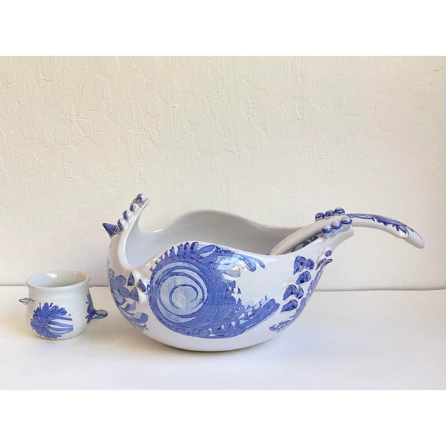 Bjorn Wiinblad Mid 20th Century Bjorn Wiinblad Blue & White Ceramic Bird Serving Bowl, Ladle & Dish- 3 Pieces For Sale - Image 4 of 12