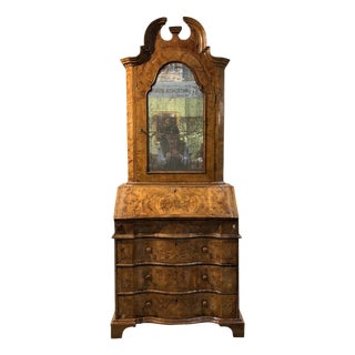 Venetian Louis XV Secretaire in Walnut Burl For Sale