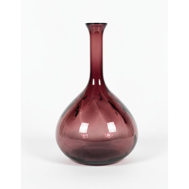 Mid-Century Modern Amethyst Hand-Blown Ribbed Glass Decanter – Rough Pontil, Mid-Century For Sale - Image 3 of 11