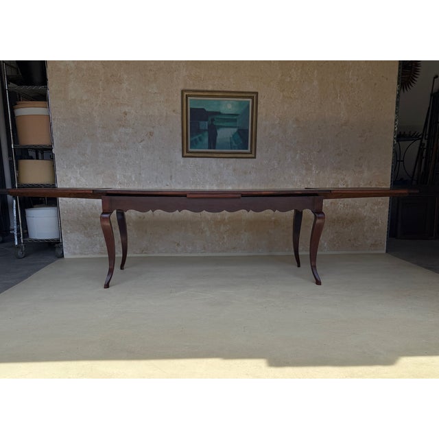 French Early 20th Century Walnut Farm Table With Cabriole Legs and Two Extension Leaves For Sale - Image 12 of 18