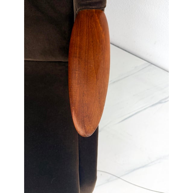 Mid-Century Modern Model Vp 37 Oak and Teak Lounge Chair by Georg Thams, Denmark 1950's For Sale - Image 3 of 13