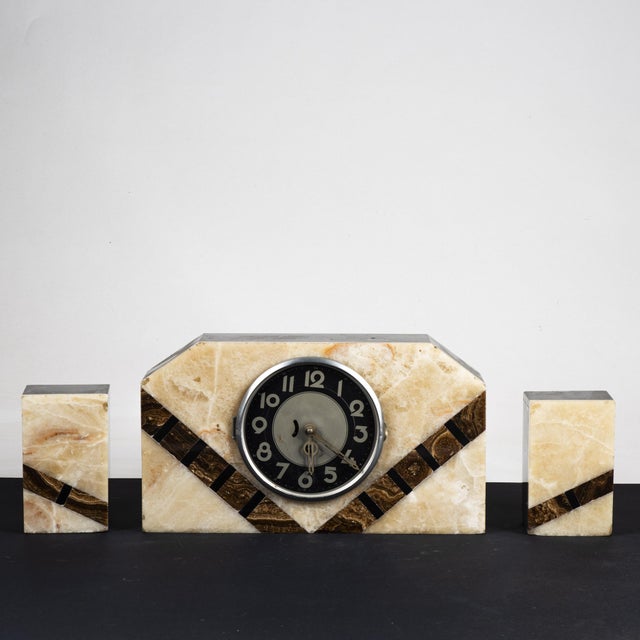 Triptych Clock in Marble For Sale - Image 8 of 10
