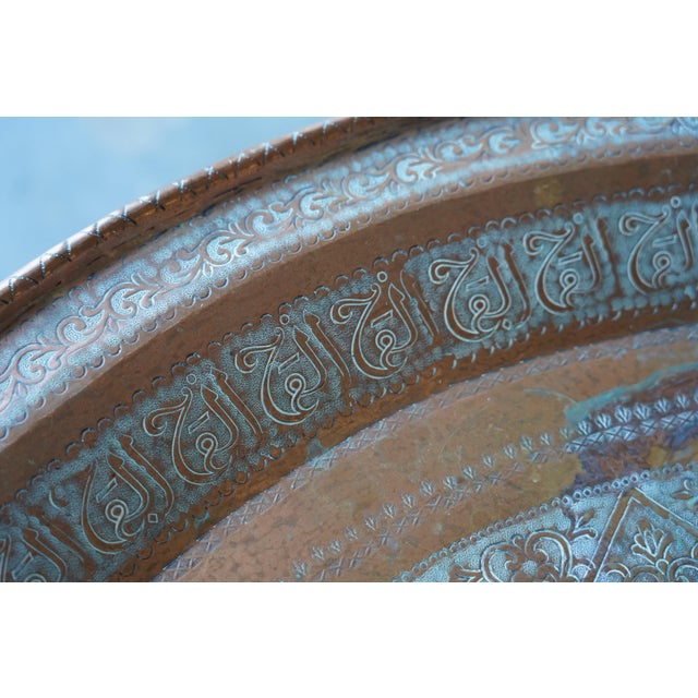 38" Hollywood Regency 1950s Moroccan Hand-Hammered Copper Tray Top Coffee Table With Wrought Iron Base For Sale - Image 4 of 18