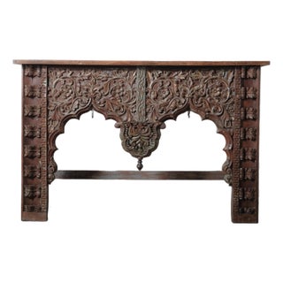 Vintage Hand-Carved Wooden Console Table With Ornate Floral Details For Sale