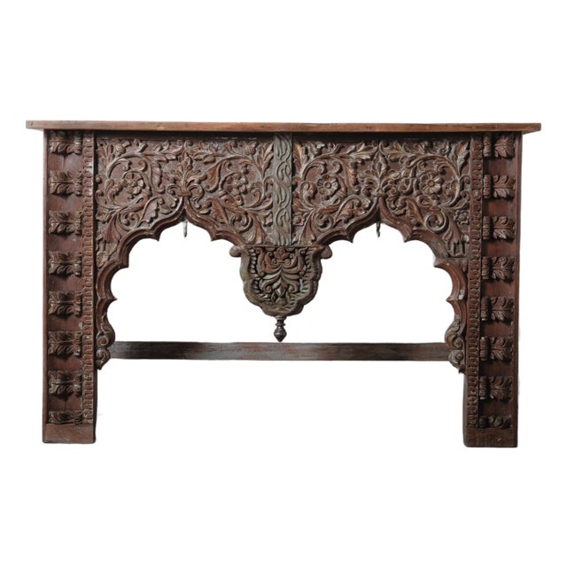 Vintage Hand-Carved Wooden Console Table With Ornate Floral Details For Sale