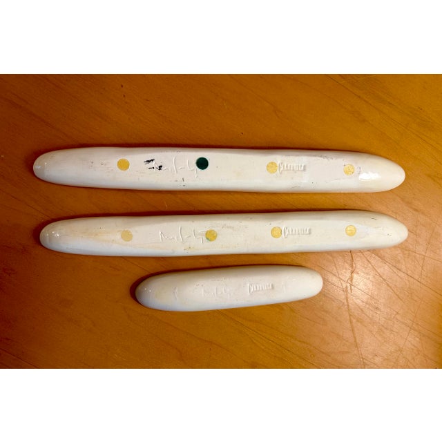 Ceramic Vintage Carnivale McCarty of Memphis Signed White Pottery Set of 3 Olive Trays For Sale - Image 7 of 12