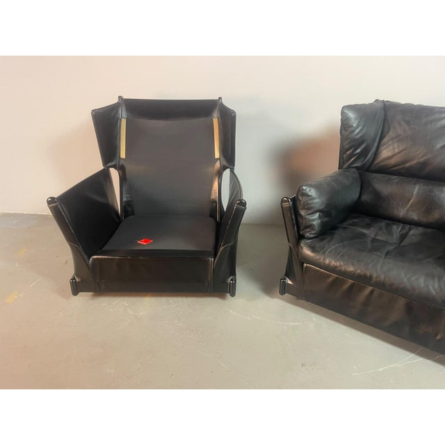 Viola dAmore Lounge Chairs in Dolphin Grey Leather with Hocker by Piero De Martini from Cassina, Italy, 1970s, Set of 2 For Sale - Image 6 of 18
