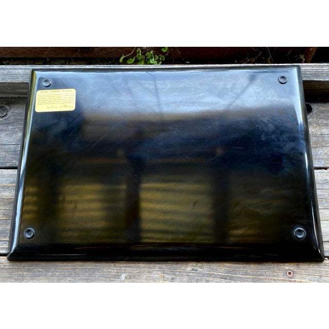 Vintage Couroc of Monterey Colonial Flintlock Pistols Inlaid Serving Tray For Sale - Image 9 of 9