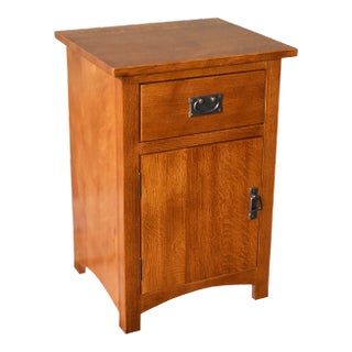 Crafters and Weavers Mission Quarter Sawn Oak 1 Door, 1 Drawer Michael's Cherry Nightstand For Sale