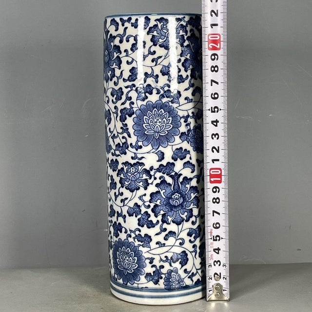 1990s Blue & White Porcelain Floral Brush Pot For Sale - Image 5 of 9