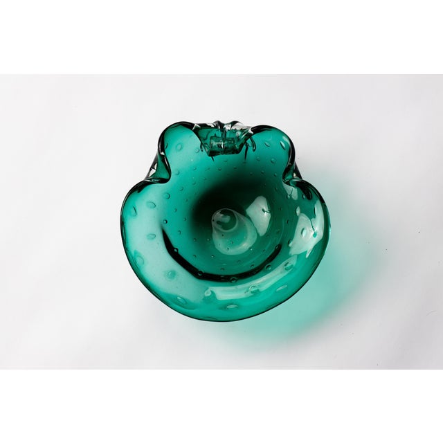 Mid-Century Modern Seguso Emerald Green Murano Glass Seashell Decorative Dish For Sale - Image 3 of 13