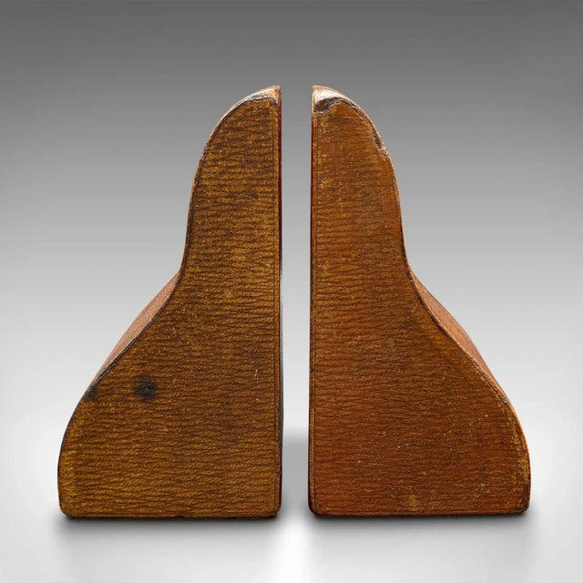 English 1900s Edwardian Pair of Antique Decorative Bookends, English, Leather, Book Rest For Sale - Image 3 of 8