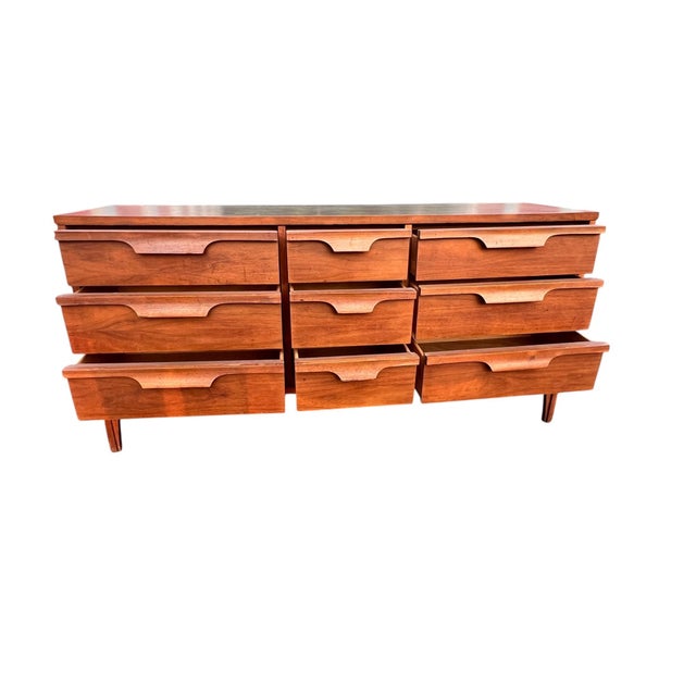 Mid 20th Century Mid 20th Century Johnson Carper Dresser 9 Drawers, Attributed For Sale - Image 5 of 16