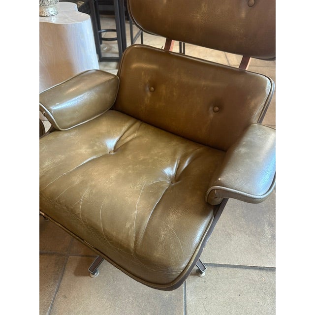 MCM Eames Style Lounge Chair & Ottoman For Sale In Philadelphia - Image 6 of 16