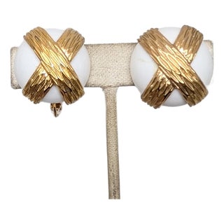 Vintage Signed Napier Round Domed White X Clip Earrings, 1974- 2 Pieces For Sale