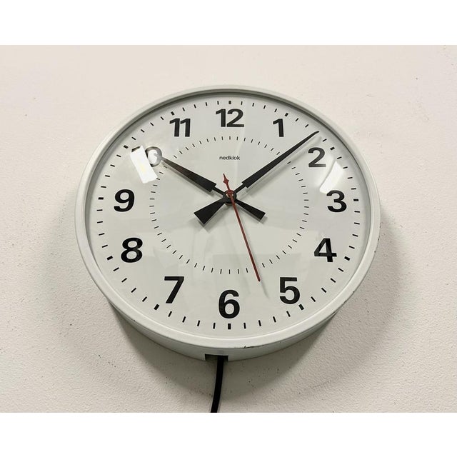 Vintage White Electric Station Wall Clock from Nedklok, 1970s For Sale - Image 6 of 18