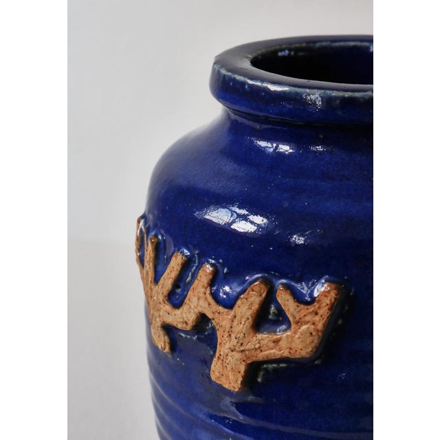 Scandinavian Modern Stoneware Vase attributed to Jørgen Mogensen for Royal Copenhagen, 1960s For Sale - Image 6 of 12