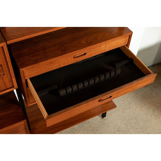 Early Production George Nelson Omni Three-Bay Modular Walnut Wall Unit by Structural Products, Circa 1961 For Sale - Image 17 of 18