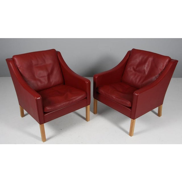 Model 2207 Lounge Chairs by Børge Mogensen for Fredericia, Set of 2 For Sale - Image 3 of 9