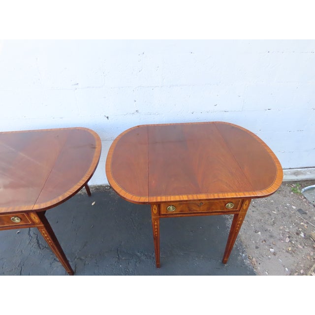 Wellington Hall Mahogany Inlay Drop Leaf Mahogany Side End Tables a Pair 6567 For Sale - Image 12 of 17