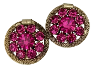 Vintage Weiss Magenta Pink Rhinestone Earrings Gold Tone Rhinestone Cluster Clip-Ons, A Pair