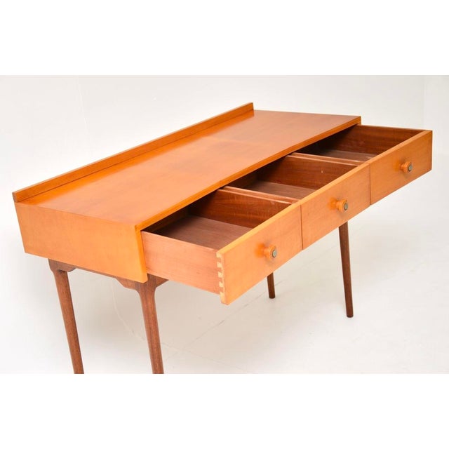 Vintage Console Table in Satinwood, 1950s For Sale - Image 9 of 10