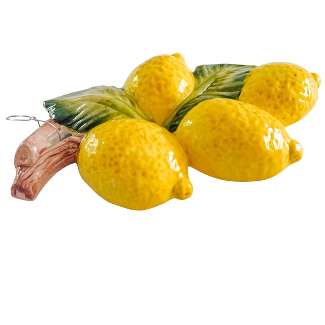 2020s Vintage-Style Italian Majolica Lemon Wall Plaques by Bassano Del Grappa Ceramiche - Pair For Sale - Image 5 of 13