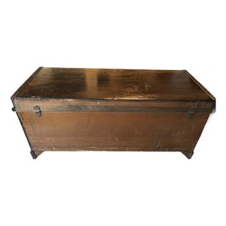 Vintage “Cedarstor” White Cedar Hope Chest – Richmond Cedar Works, Norfolk, Va – Circa 1930s–40s For Sale
