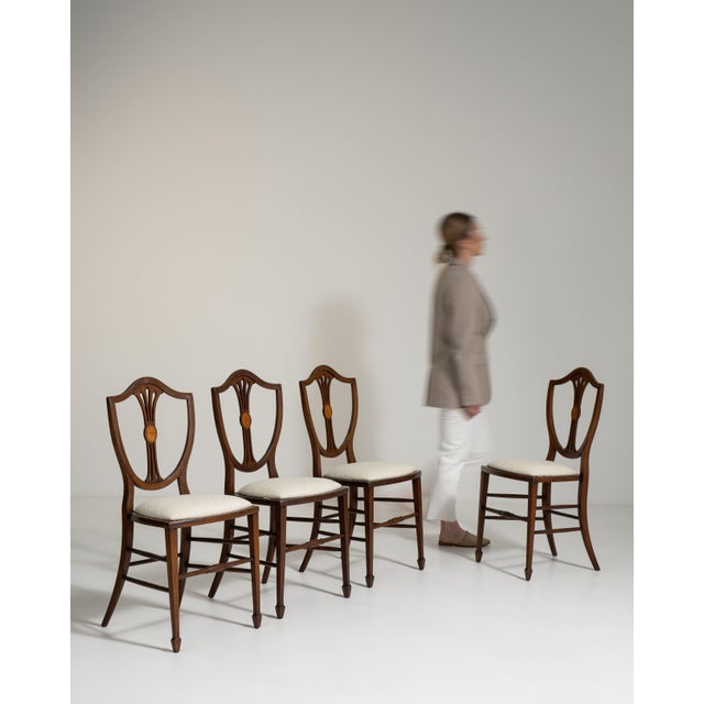 Set of Four Hepplewhite Dining Chairs, Antique, United Kingdom, 19th Century For Sale - Image 11 of 12