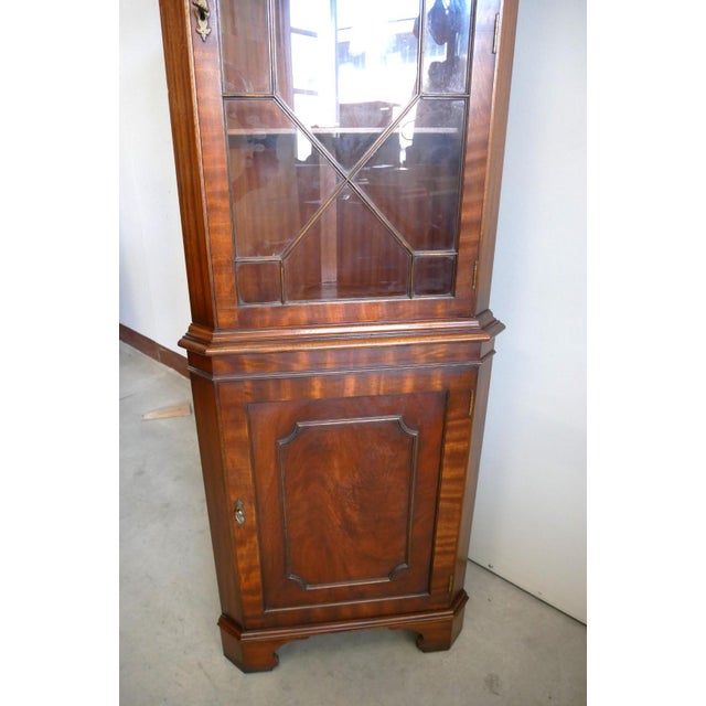 Vintage English Corner Cupboard, 20th Century For Sale - Image 12 of 17