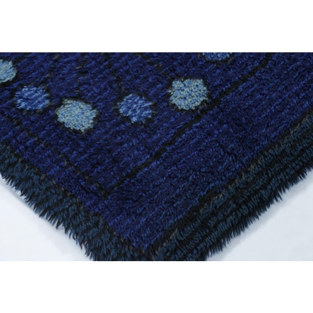 1960s Vintage Swedish Rya Rug With Blue and Charcoal Geometric Pattern - Rug & Kilim For Sale - Image 5 of 8
