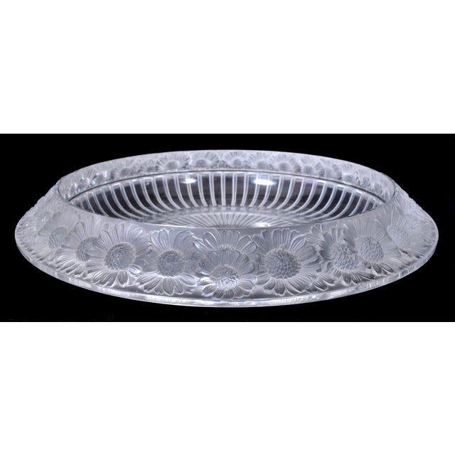 Early 20th Century Antique French Art Deco Large Crystal Glass "Marguerites" Bowl by Lalique, 1930s For Sale - Image 5 of 9