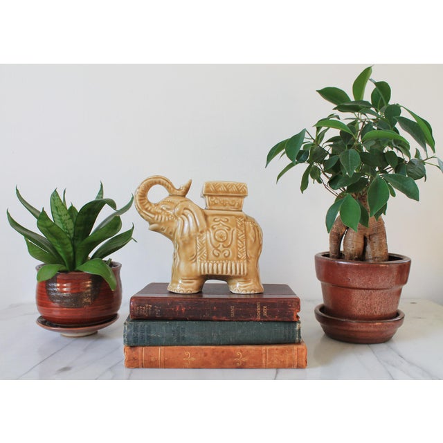 Vintage elephant garden stool figurine. No makers mark. Minor age wear.