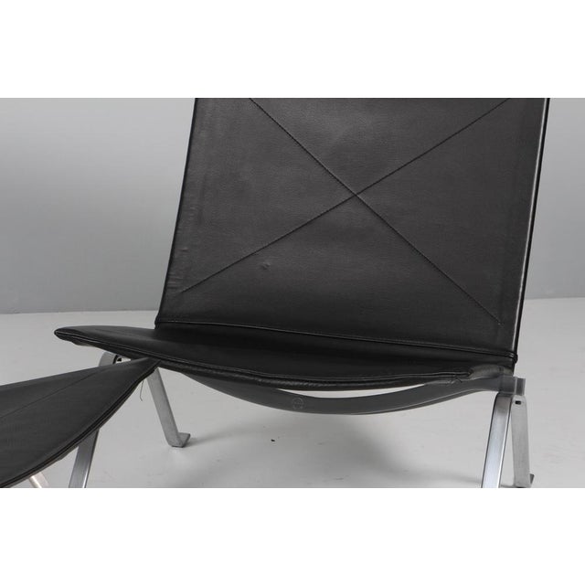 2000 - 2009 PK22 Lounge Chairs by Poul Kjærholm for Fritz Hansen, 2007, Set of 2 For Sale - Image 5 of 9